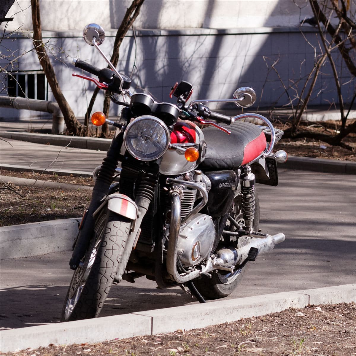 TEST ILANI Triumph Bonneville T120 2021 - Servis Bakımlı