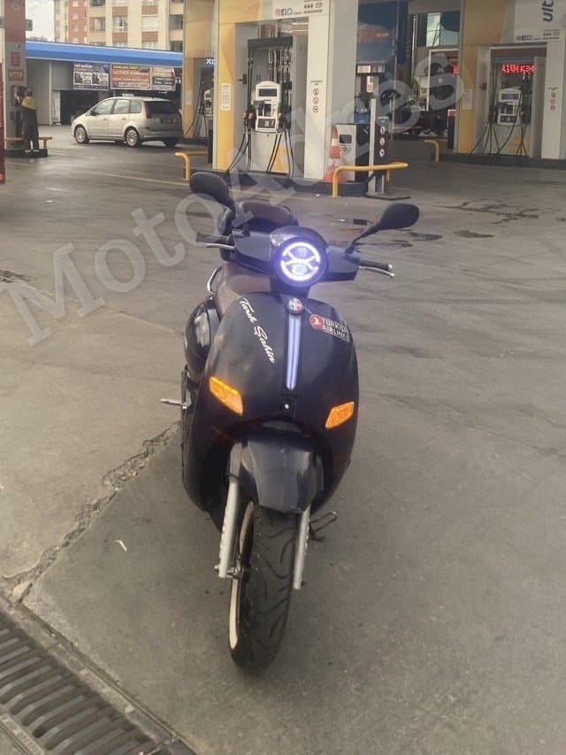 Arora Cappucino Ar 50 Scooter