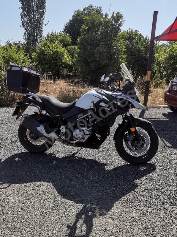 SUZUKİ DL 650 XA İLK SAHİBİNDEN TEMİZ KULLANIMLI MOTOR