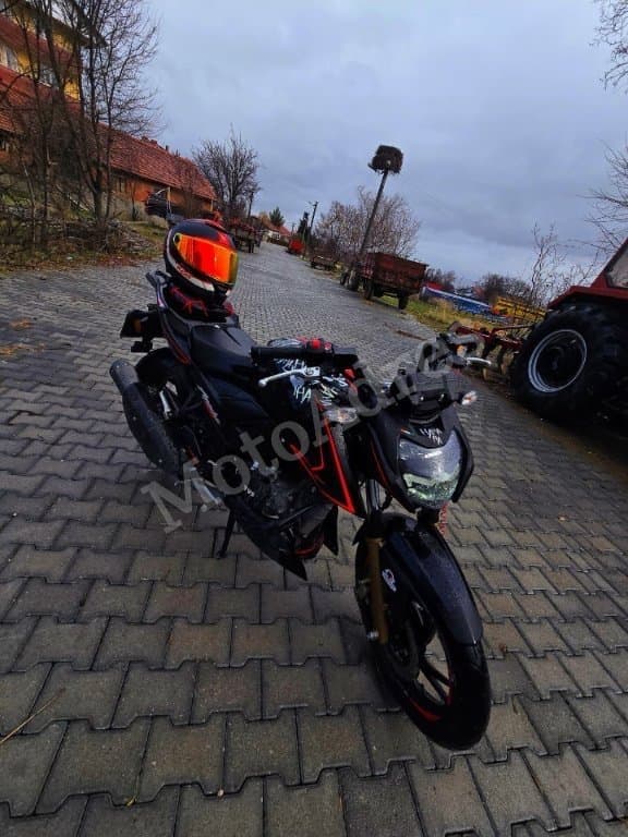 TVS Apache RTR 200 4V 2024