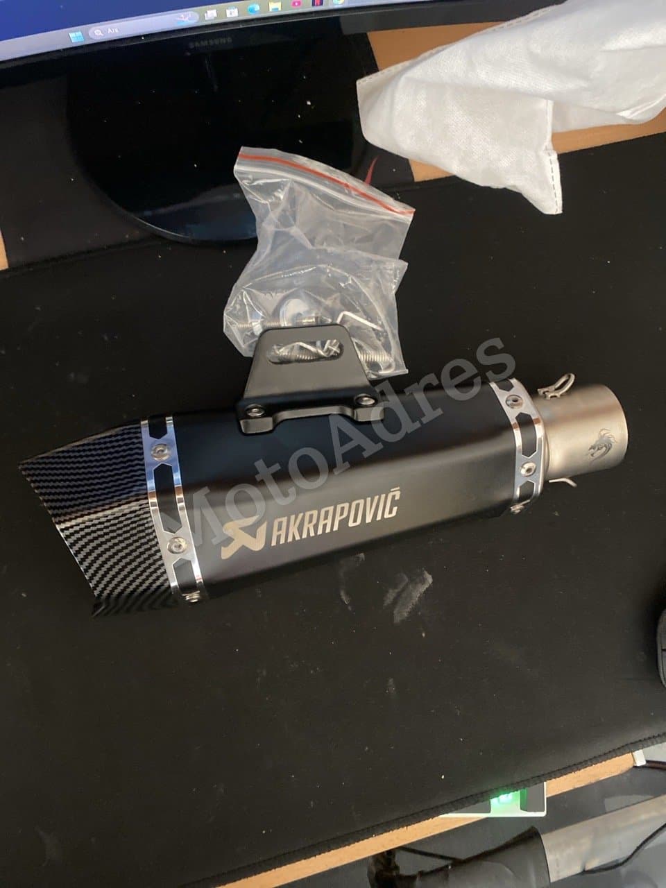 AKREPOVİÇ EGZOZ